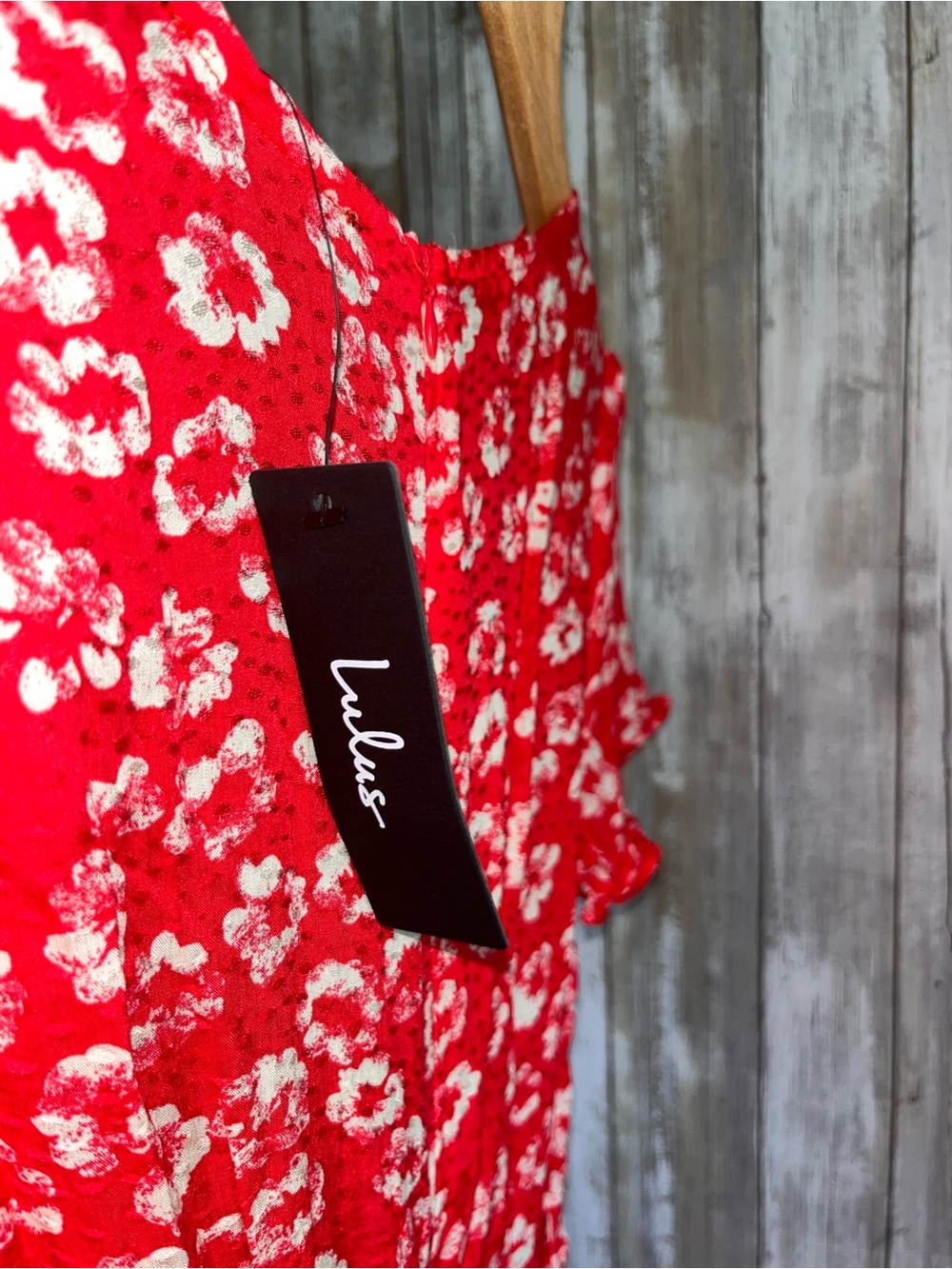 Lulus Red Floral Textured Deep V Mini Dress XS NWT Short Sleeve Rayon - Picture 6 of 7